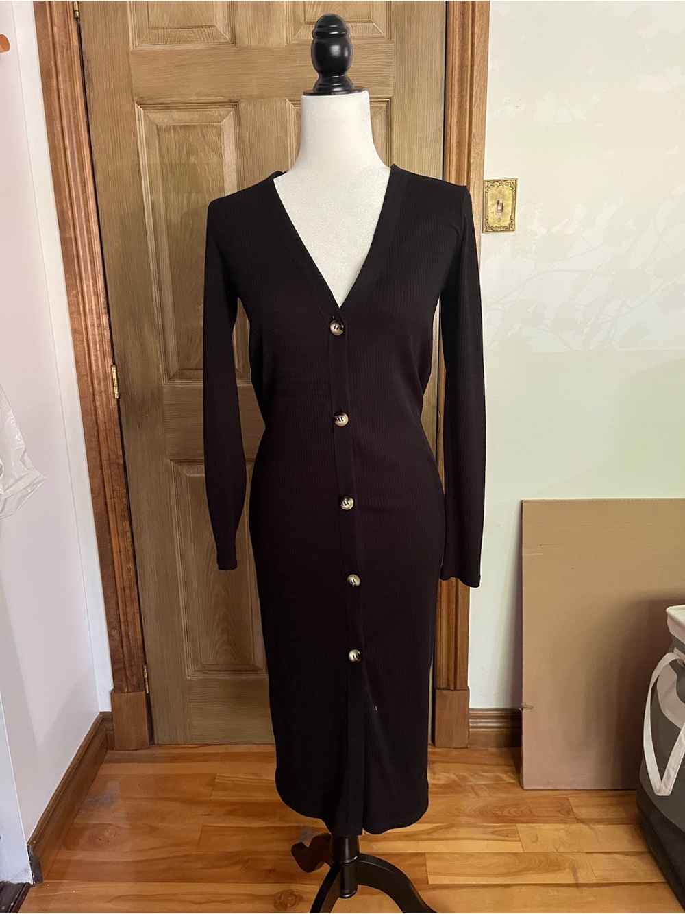 Zara Black Ribbed V-Neck Long-Sleeve Button Midi Dress